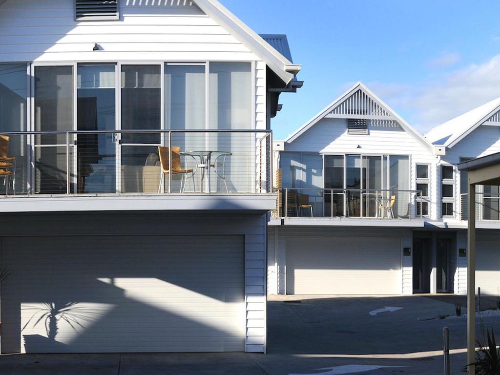 The Victoria Apartments Port Fairy Exterior photo
